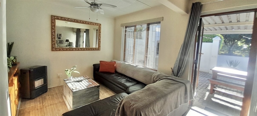 2 Bedroom Property for Sale in Paradise Beach Eastern Cape